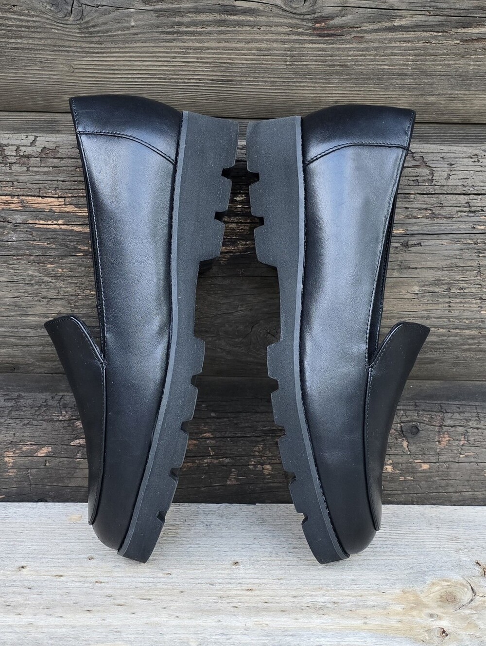 Vionic Kensley Y2K Preppy Minimalist Black Leather Lug Sole Comfort Loafer 8.5M - Picture 12 of 15